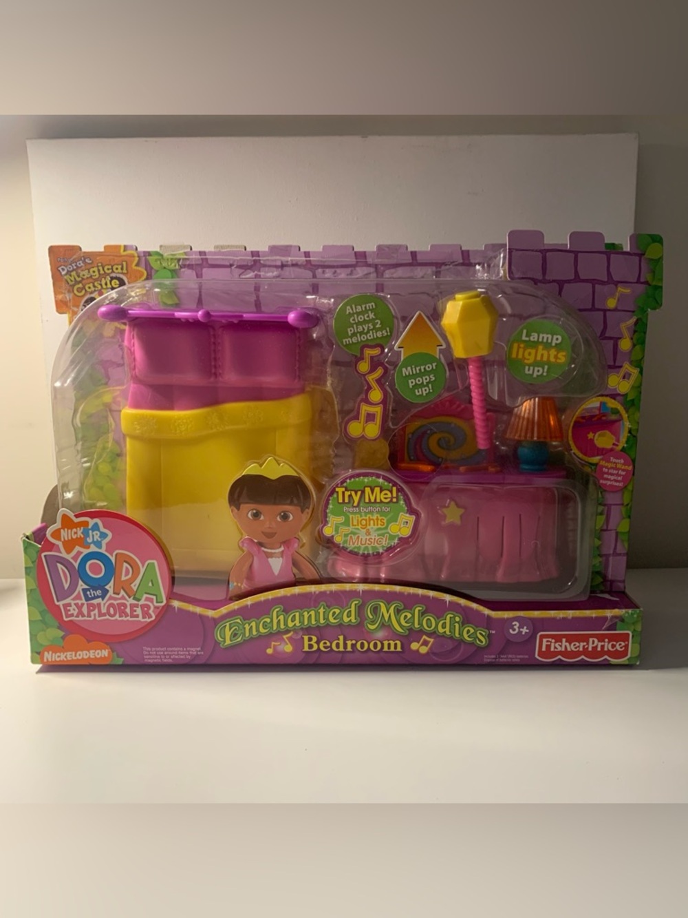 Dora the Explorer enchanted melodies bedroom playset